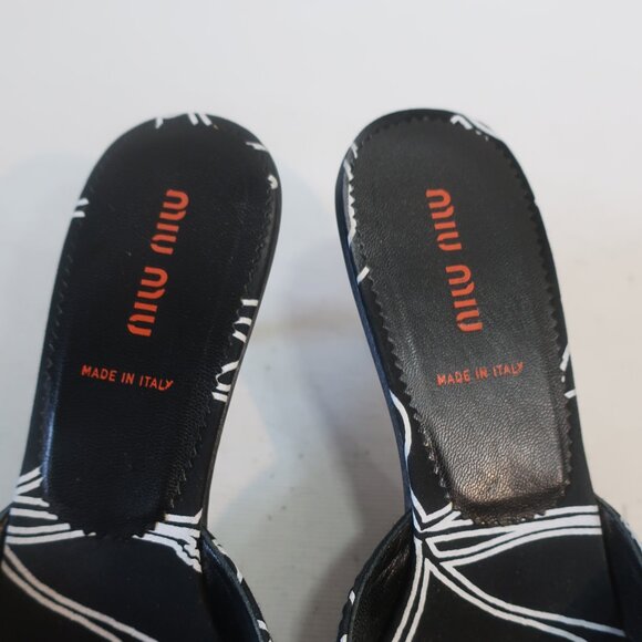 Authentic Miu Miu Black White Floral Graphic Image Slip-On Mule Heel 37.5 US/7.5 - Picture 7 of 15